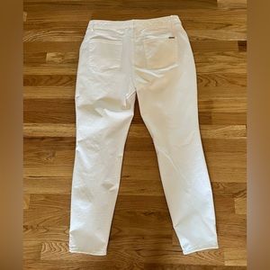 White House Black Market size 14, Skinny Ankle white jean. EXCELLENT CONDITION